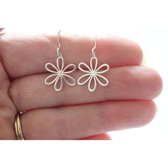 Sterling Silver Daisy Earrings, Silver Openwork Medium Daisy Earrings - Picture 1 of 3